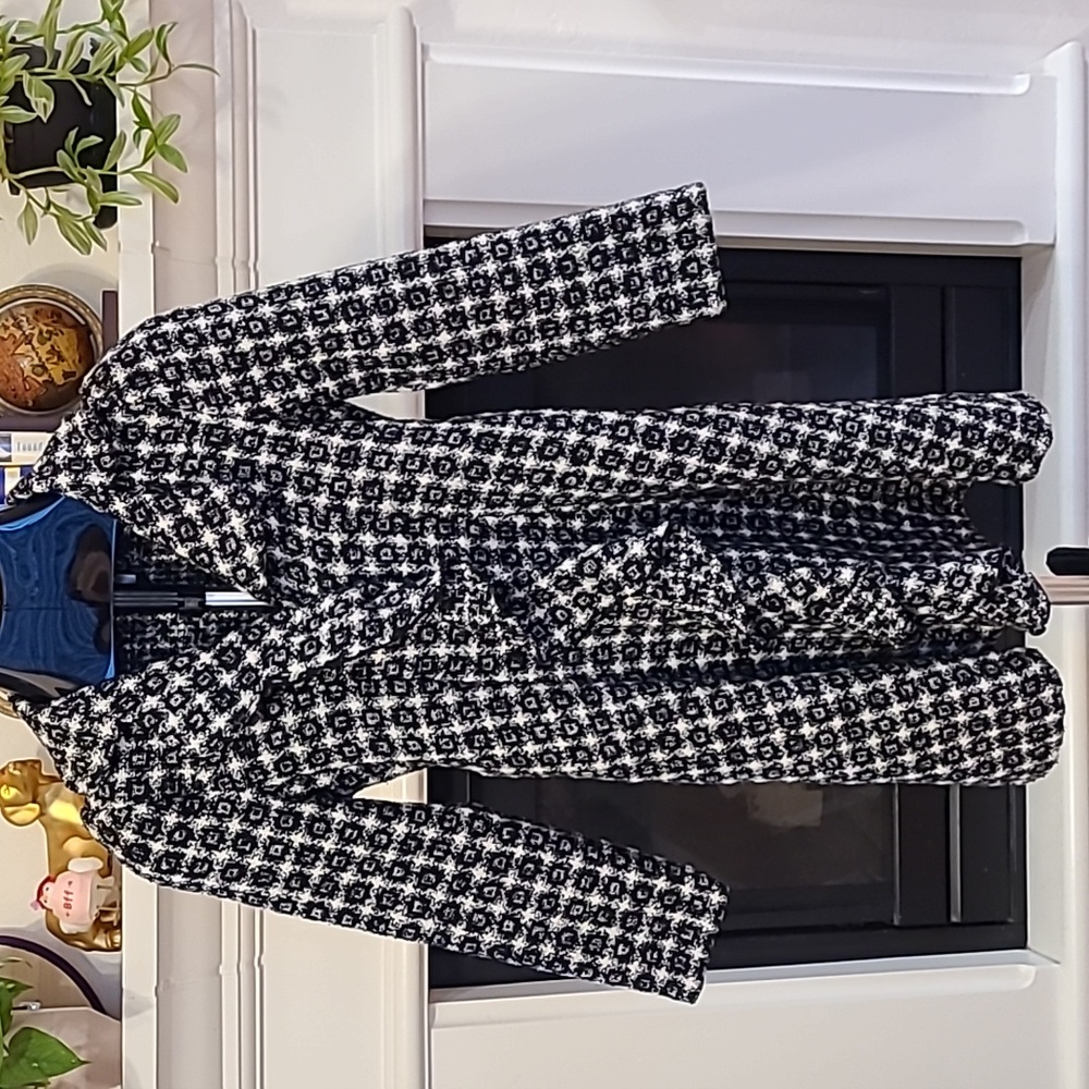 Iris And Ivy Black White Cascading Ruffle Edge Jacket Fancy Formal Pretty